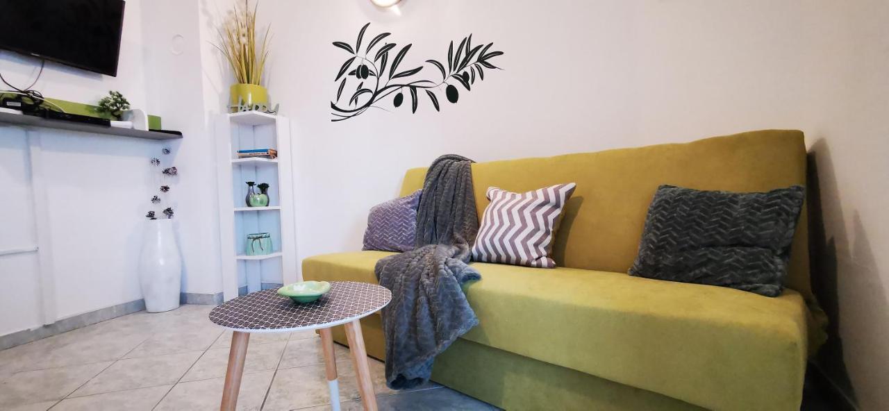 Apartmani Marija Kolan Exterior foto